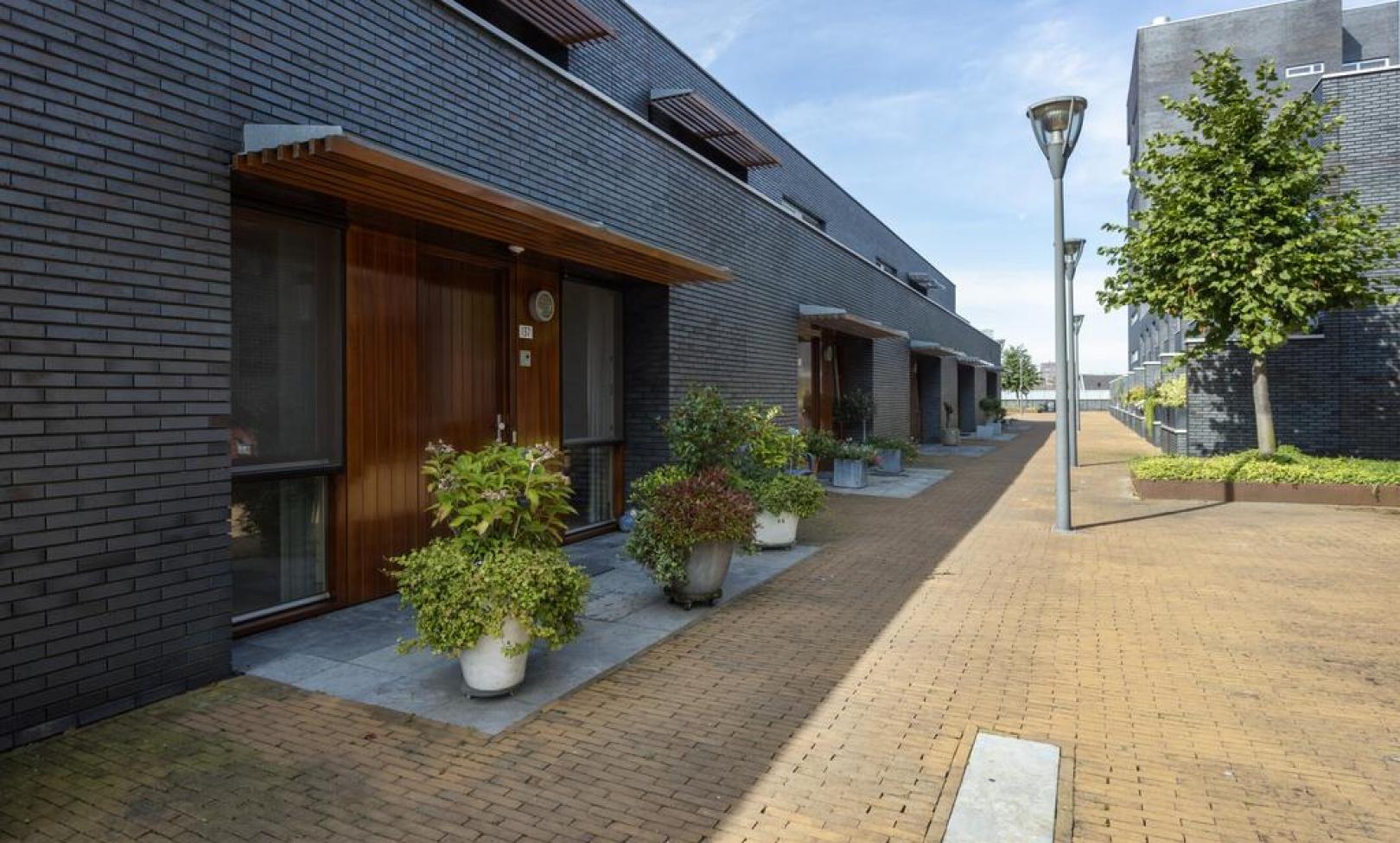 Tilburg, Pieter Vreedeplein 137